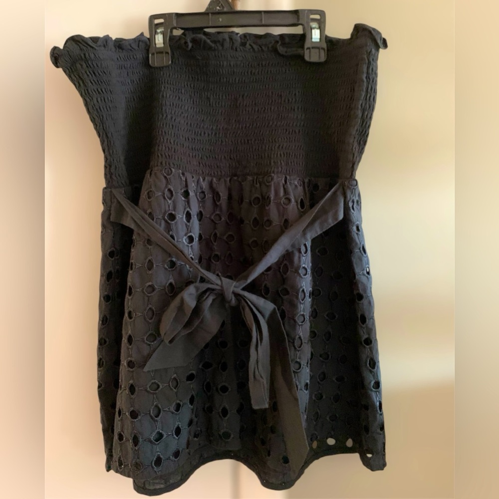 Express smocked strapless top NWT - Picture 2 of 9